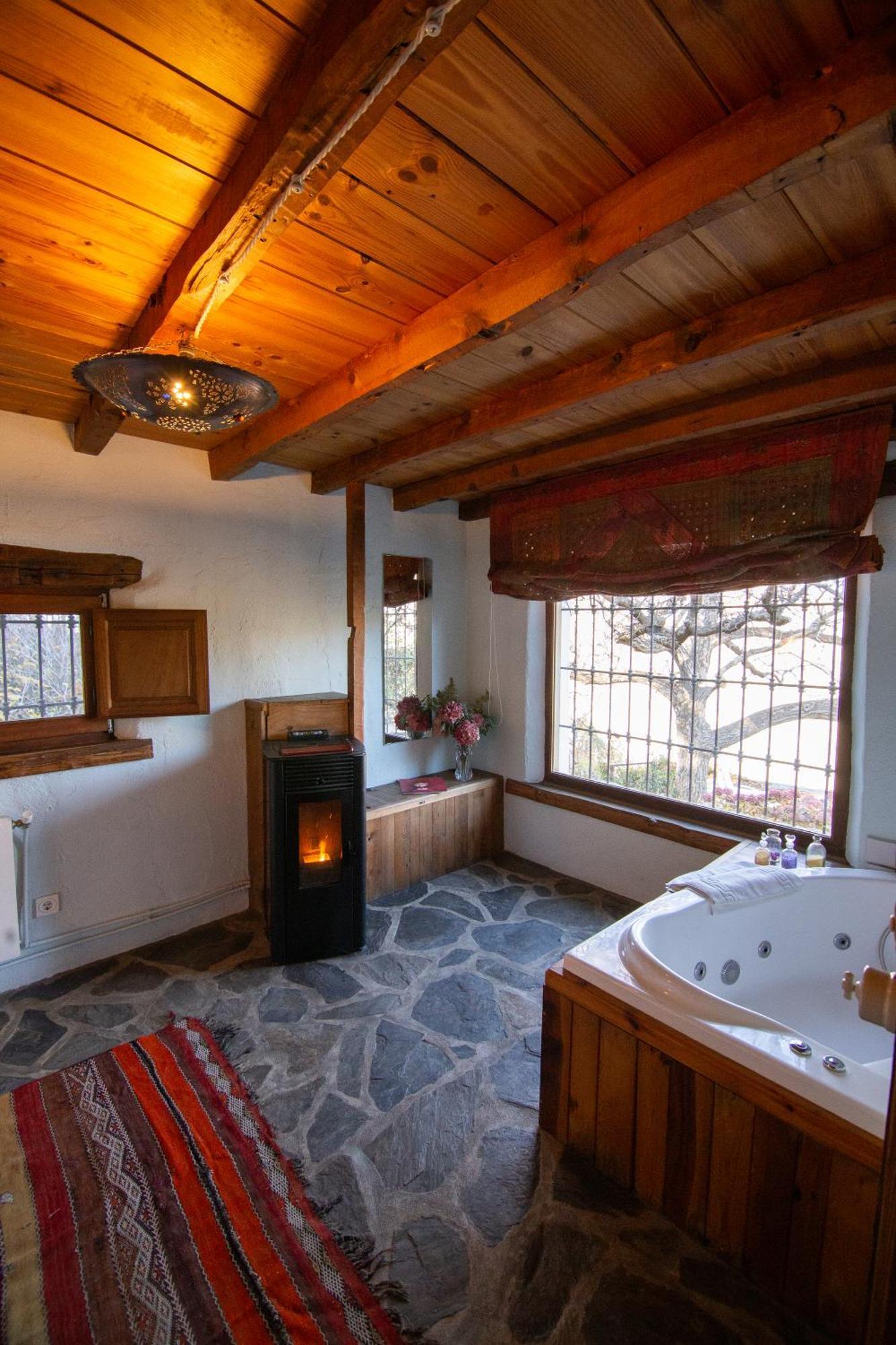 La Casa Del Nogal * Guejar Sierra